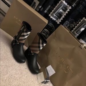Burberry Buckle and Strap Detail Check Rain Boots